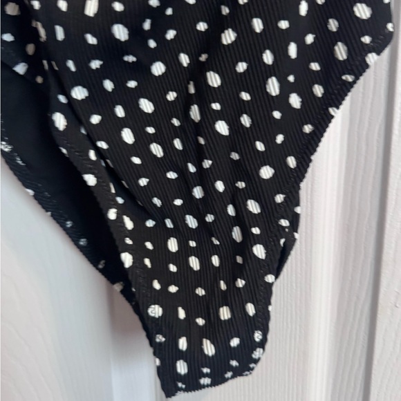 Aerie Ribbed Wrap One Piece Swimsuit - Picture 4 of 9